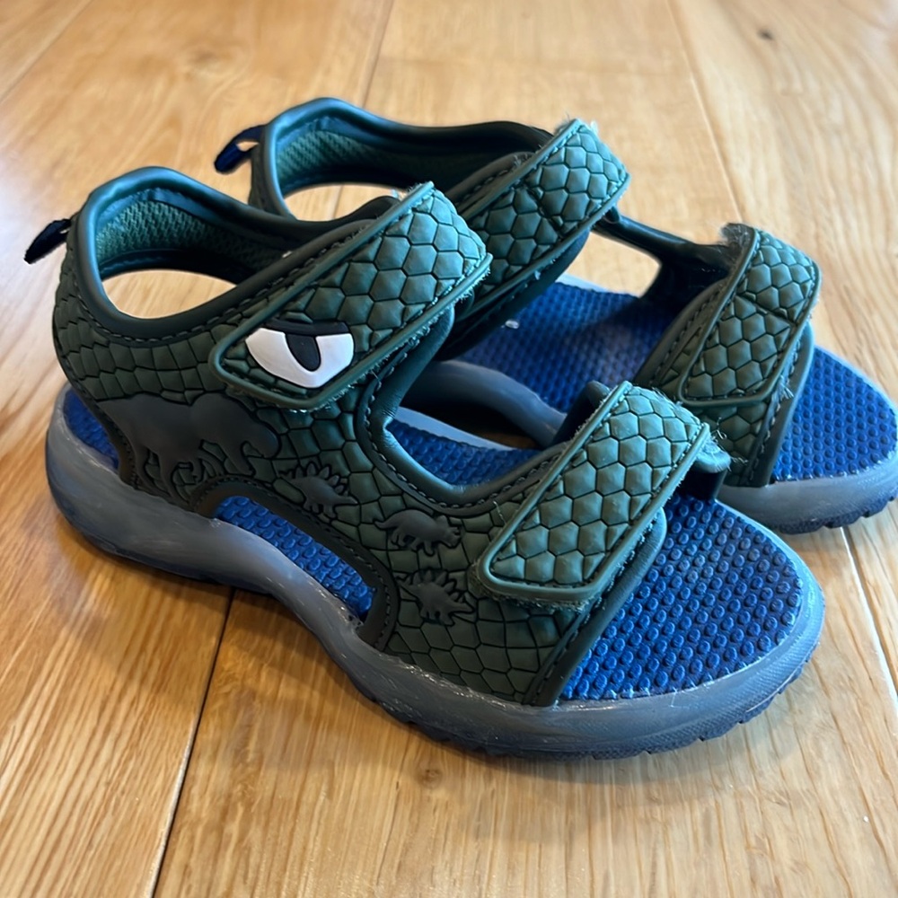 Carter’s Roar Light-Up Sandals
